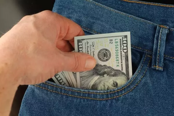 Cash representing license reinstatment fees to be paid